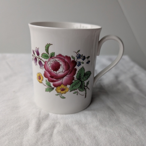 Spode Marlborough Sprays Floral Fine Bone China Mug Cup Discontinued - Picture 1 of 8